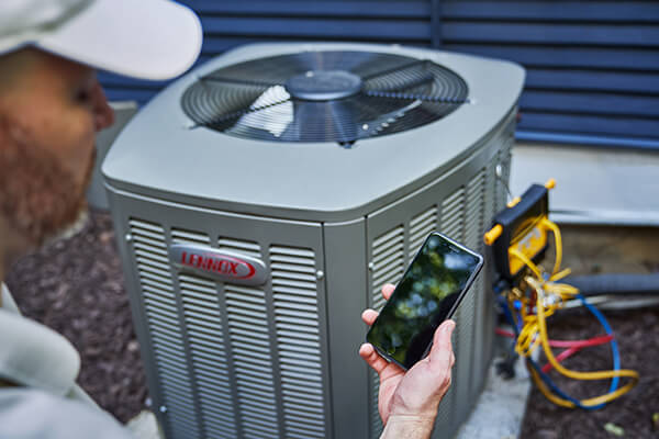 Knowledgeable Air Conditioner Repair Pro